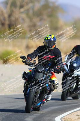 media/Jan-14-2024-SoCal Trackdays (Sun) [[2e55ec21a6]]/Turn 2 (1025am)/